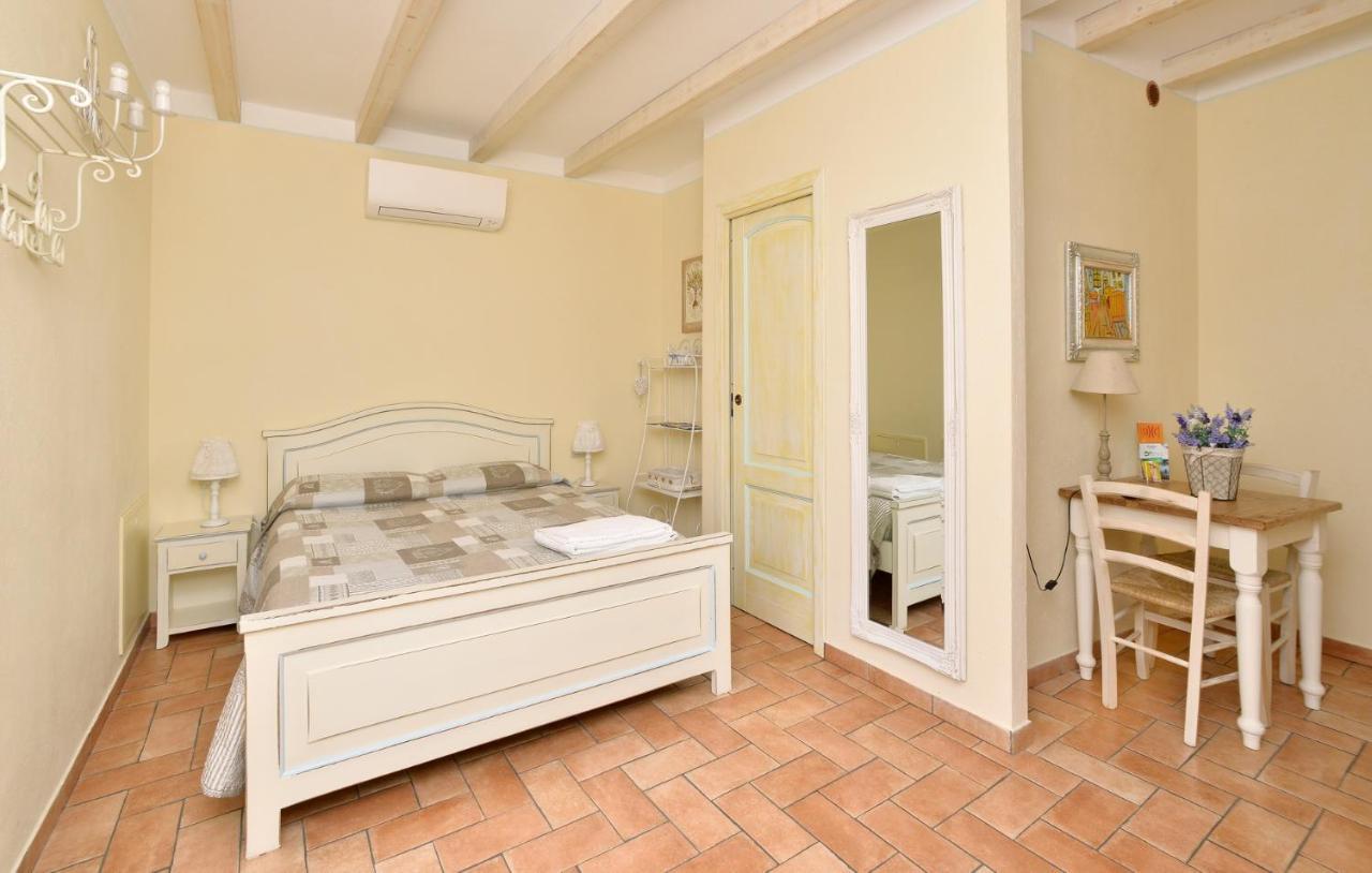 B&B Le Colline Di Bana คาโมยลี ภายนอก รูปภาพ